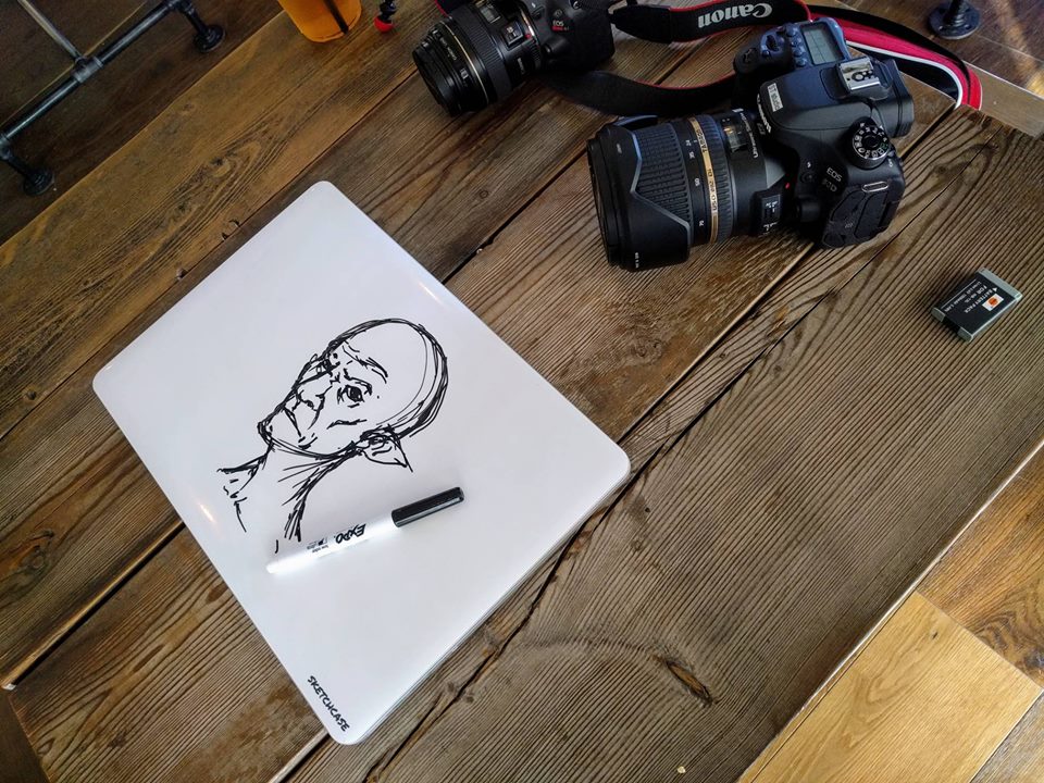 Sketchcase transforms your Laptop into a portable whiteboard | Design ...